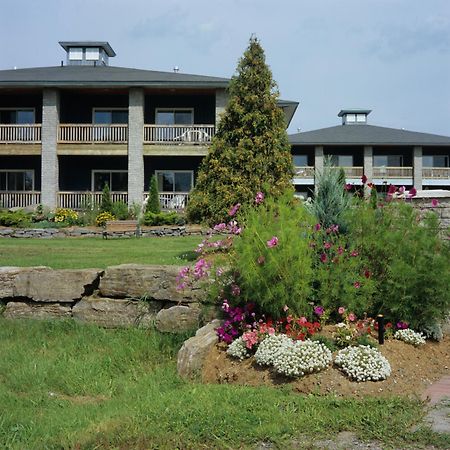 Highlands Four Season Resort Calabogie Экстерьер фото